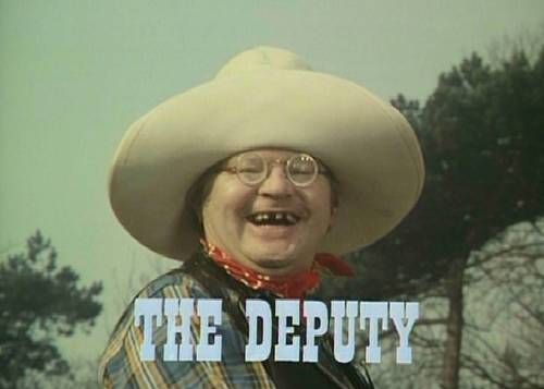 Benny Hill (1).jpg